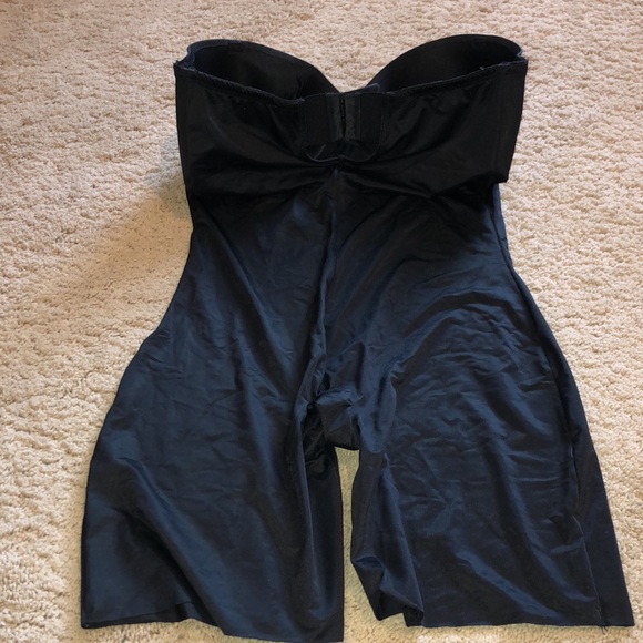 Spanx shape wear strapless body shorts Size L - Picture 4 of 8
